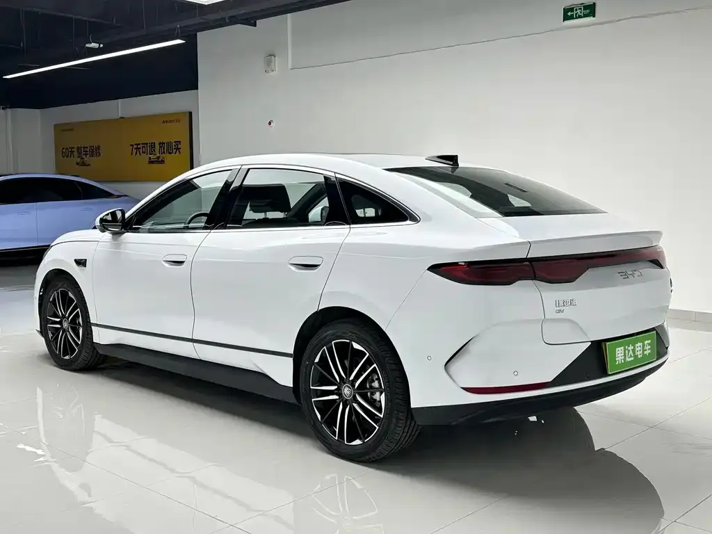 BYD Qin L — фото 8