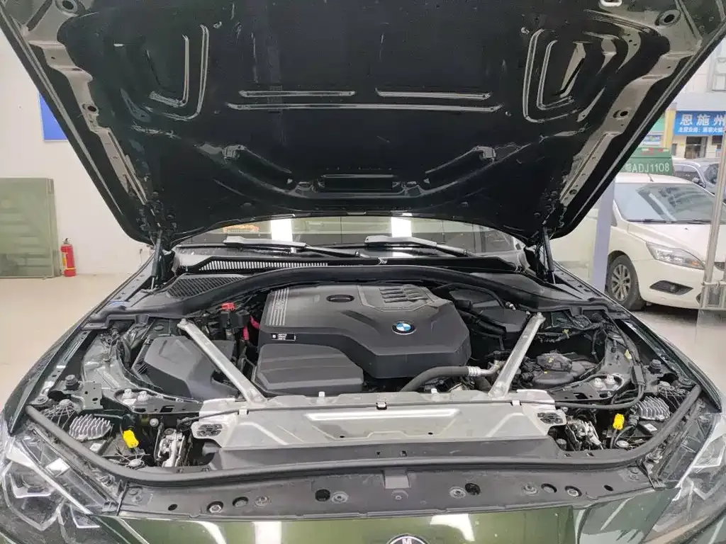 BMW 4 Series 2023 из CN, фото 8