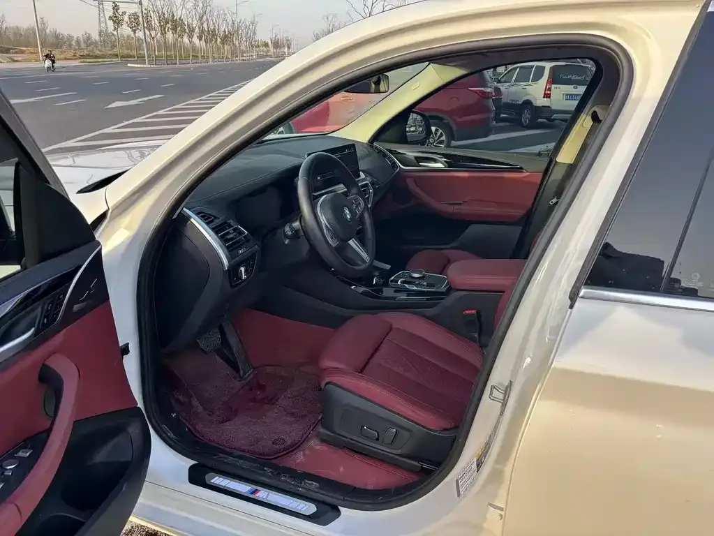 BMW iX3 2024 из CN, фото 9