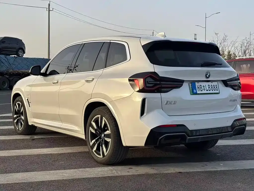 BMW iX3 2024 из CN, фото 7