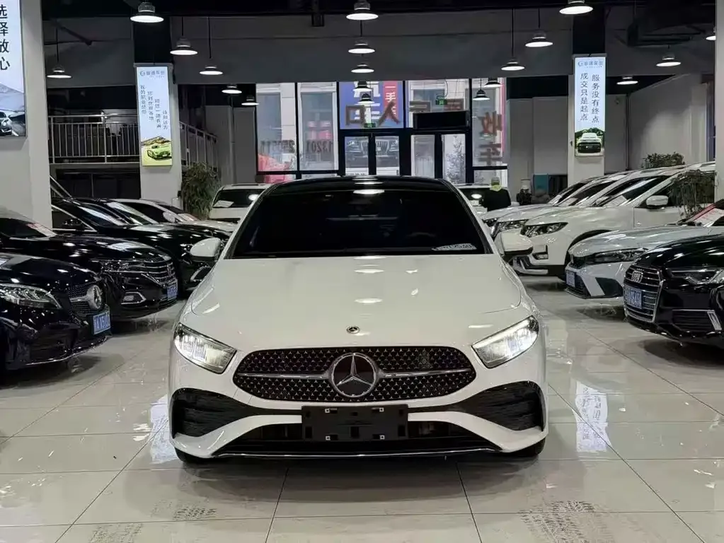Mercedes-Benz A-Class 2024 из CN, фото 3