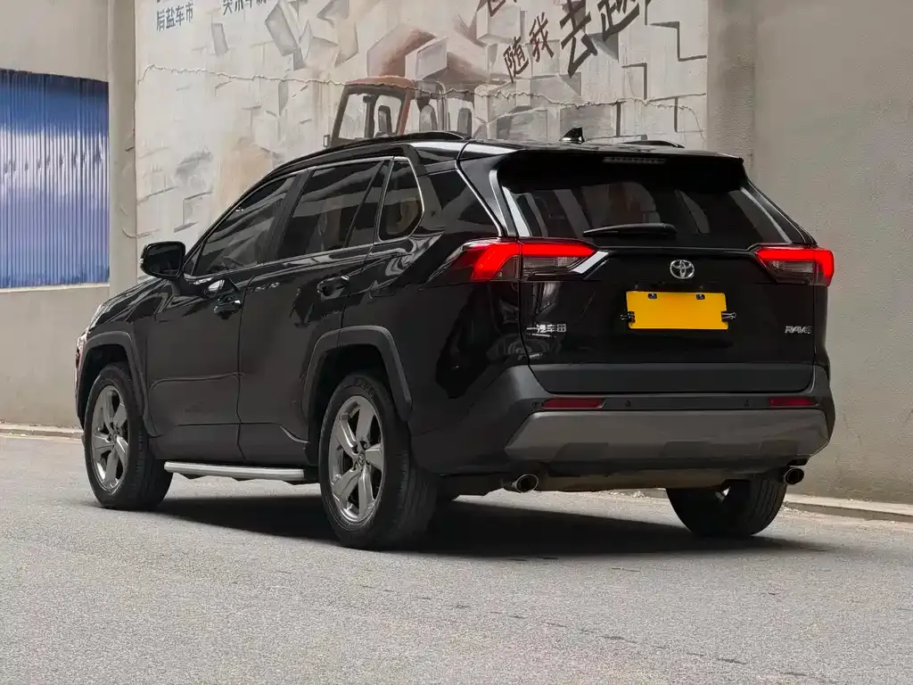 Toyota RAV4 2022 из CN, фото 8