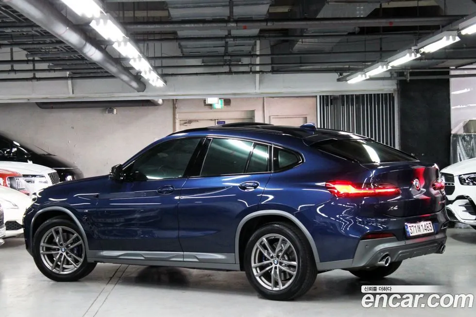 BMW X4 — фото 8