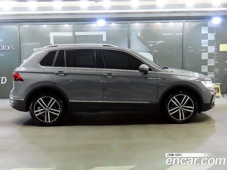 Volkswagen Tiguan 2021 из KR, фото 2