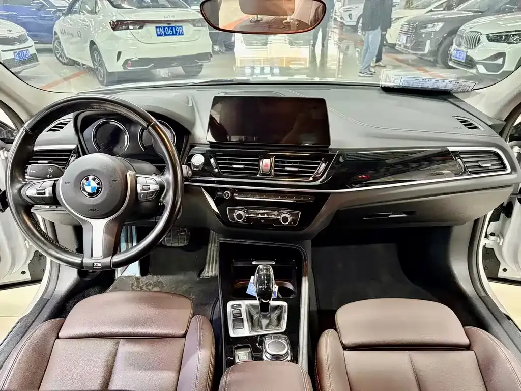 BMW 1 Series 2022 из CN, фото 8