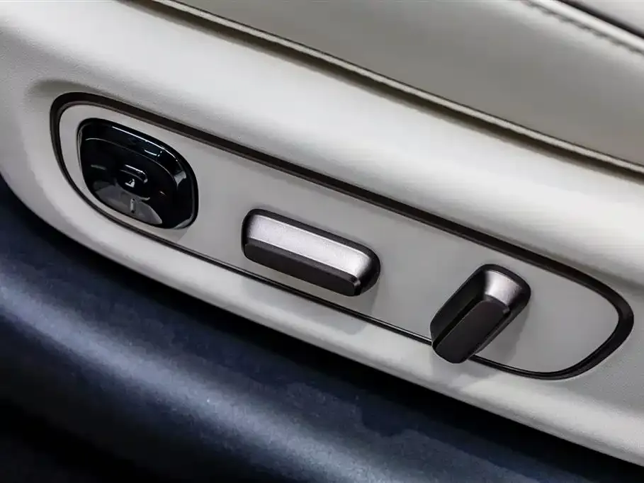 Li Auto i8 2025 из CN, фото 9