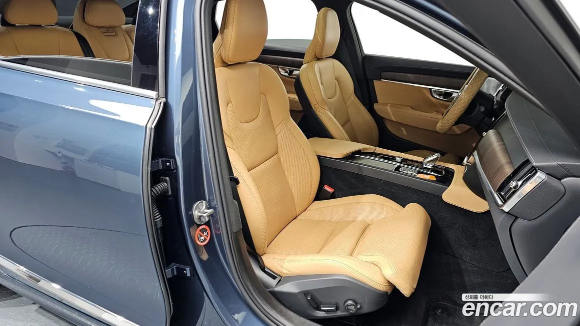 Volvo S90 2023 из KR, фото 2