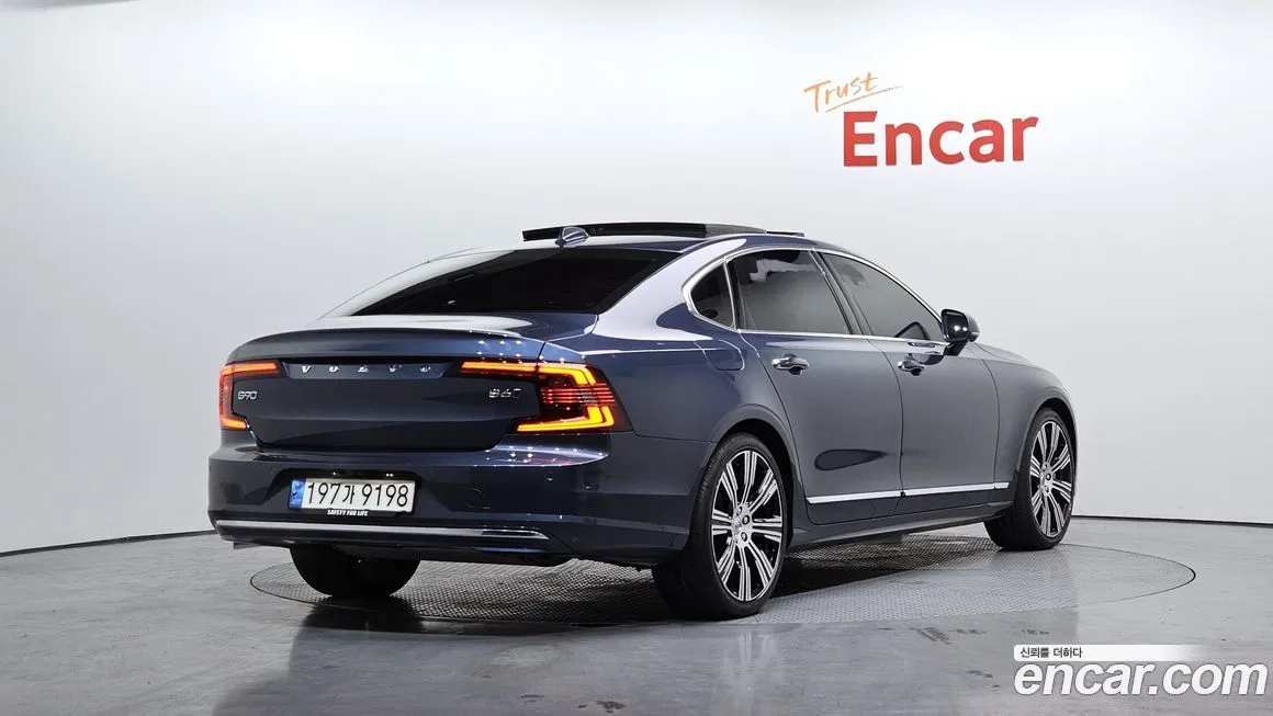 Volvo S90 2023 из KR, фото 6
