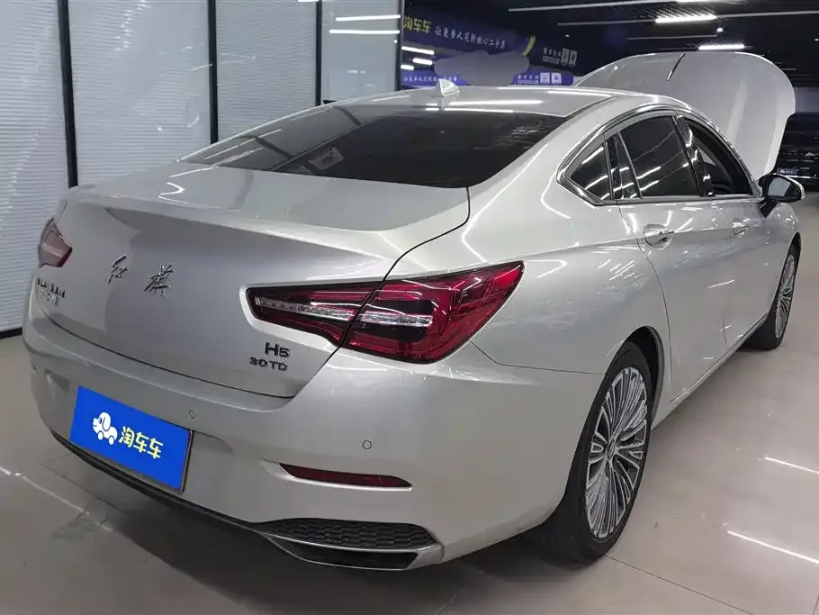 Hongqi H5 2022 из CN, фото 2