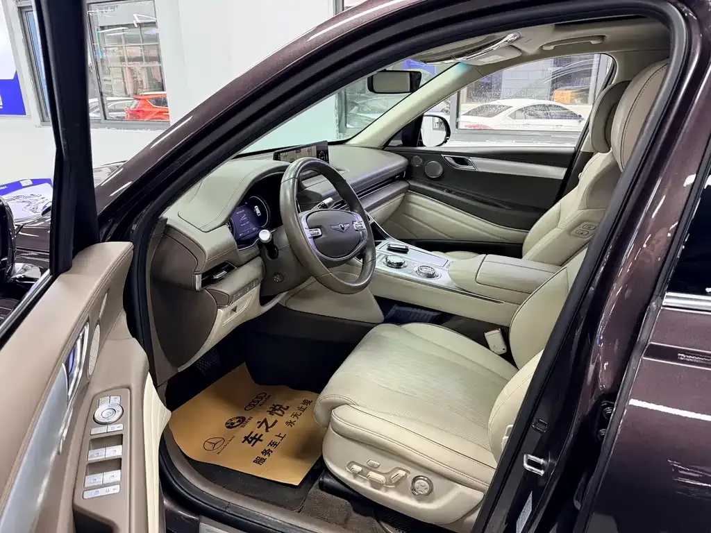 Genesis GV80 2022 из CN, фото 2