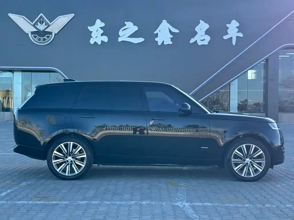 Land Rover Range Rover 2024 из CN, фото 2