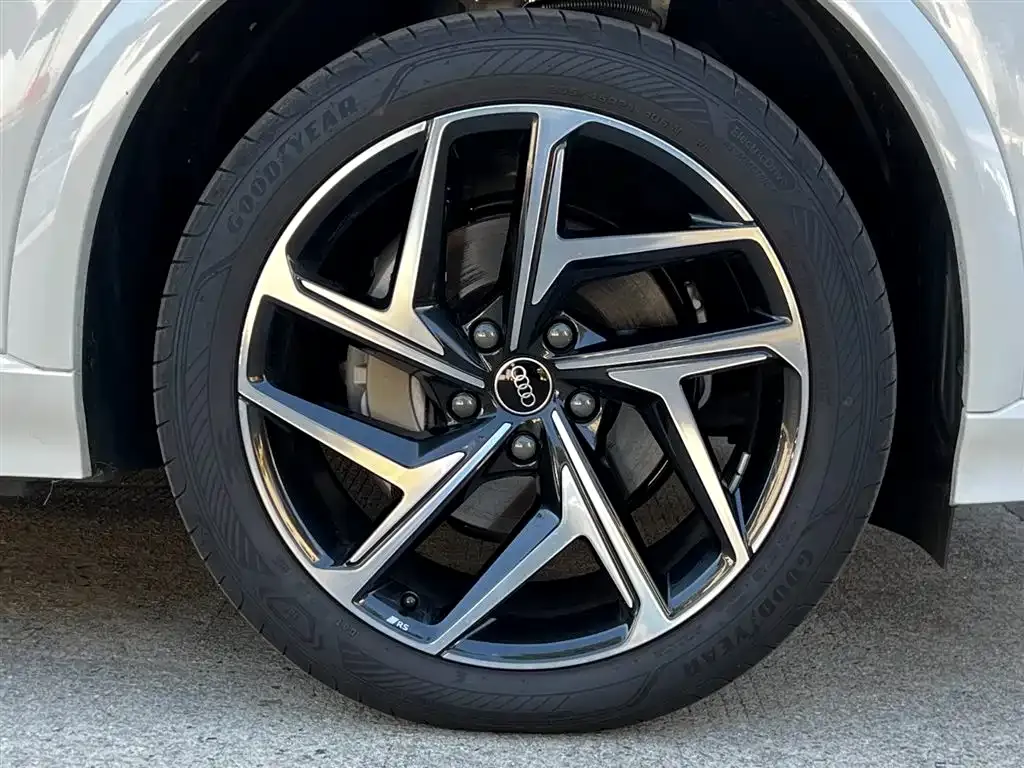 Audi Q6L e-tron 2025 из CN, фото 4