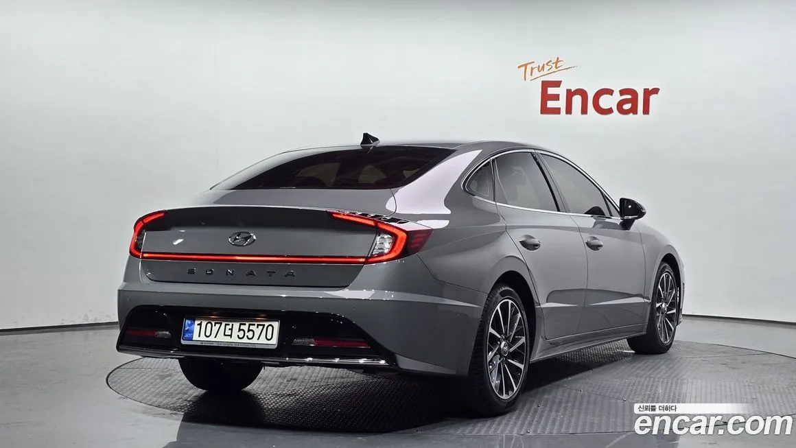 Hyundai Sonata 2022 из KR, фото 2