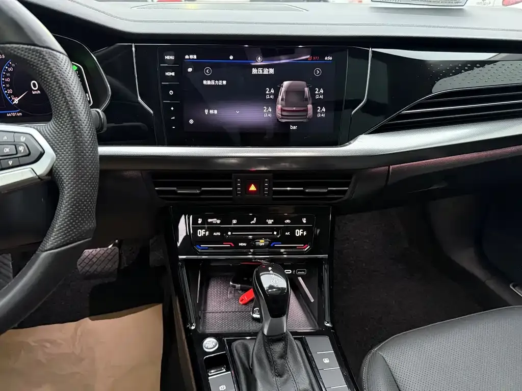 Volkswagen Passat 2021 из CN, фото 3