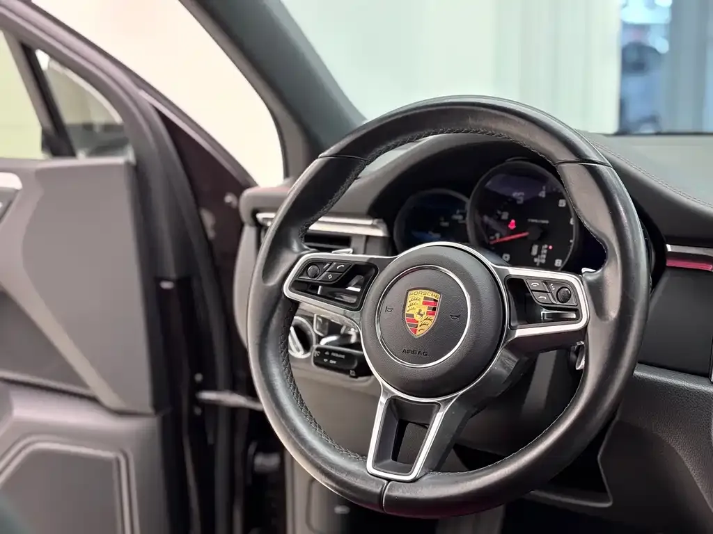 Porsche Macan 2022 из CN, фото 7