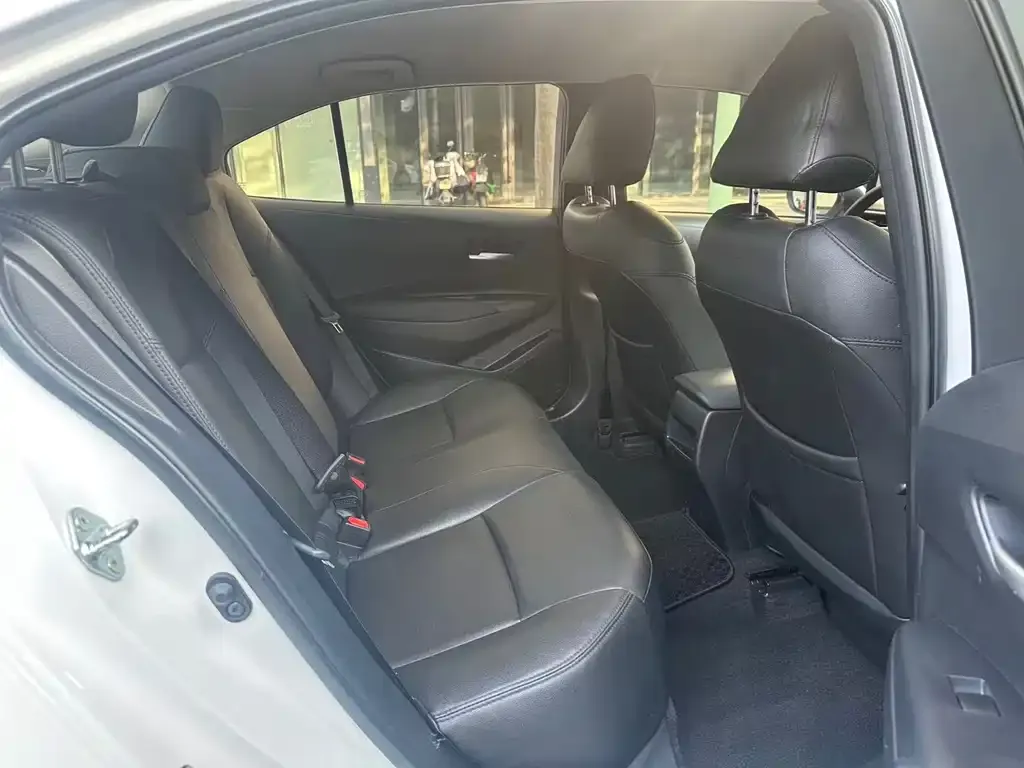 Toyota Corolla 2023 из CN, фото 6