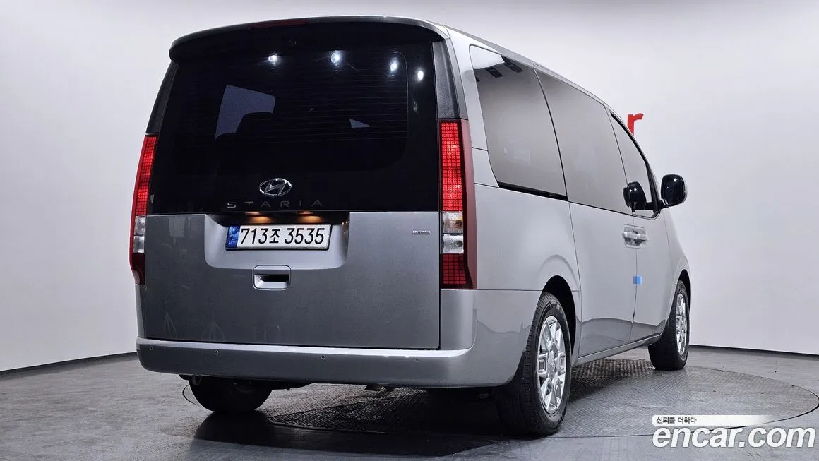 Hyundai Staria 2023 из KR, фото 9