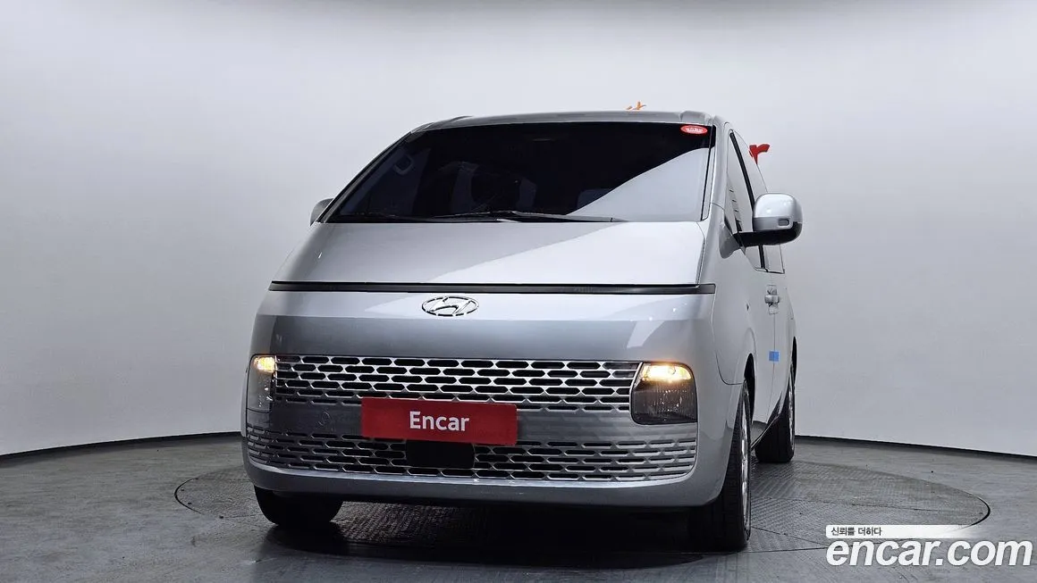 Hyundai Staria 2023 из KR, фото 3
