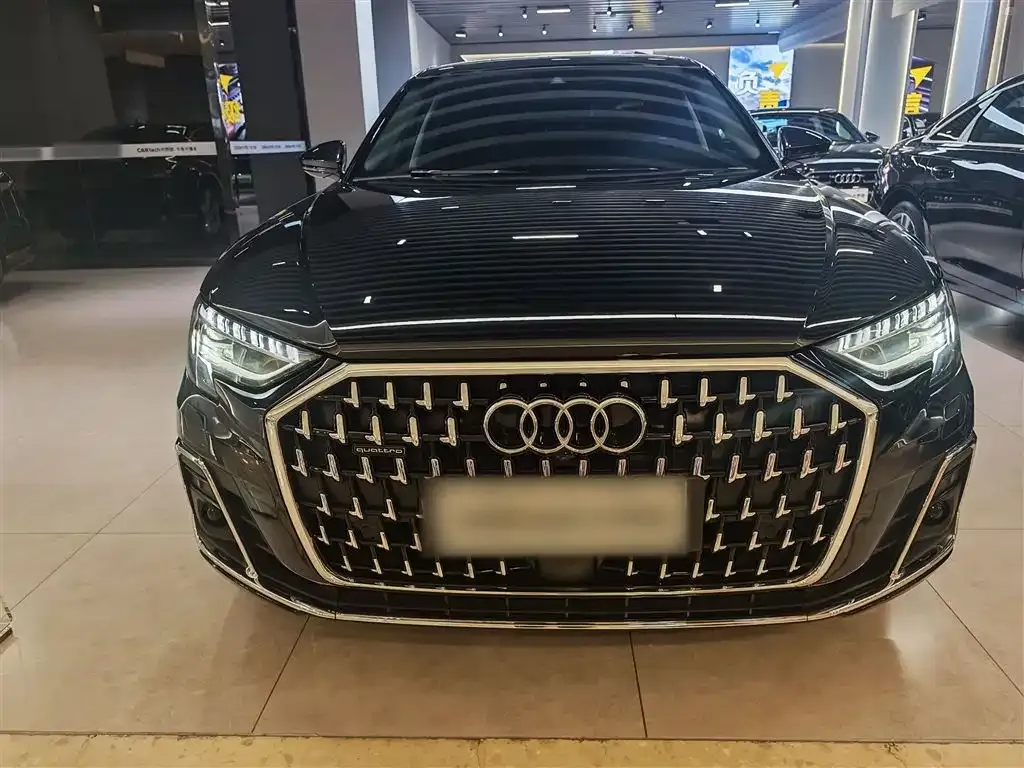 Audi A8 — фото 7