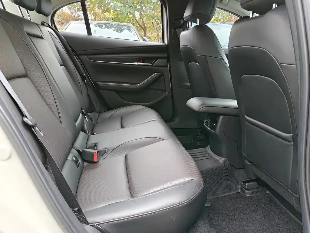 Mazda 3 Axela 2022 из CN, фото 7