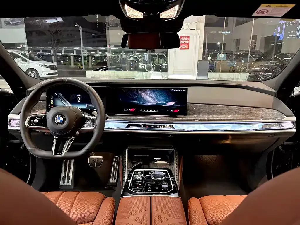 BMW 7 Series — фото 4