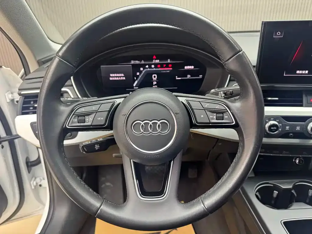 Audi A4L 2024 из CN, фото 5