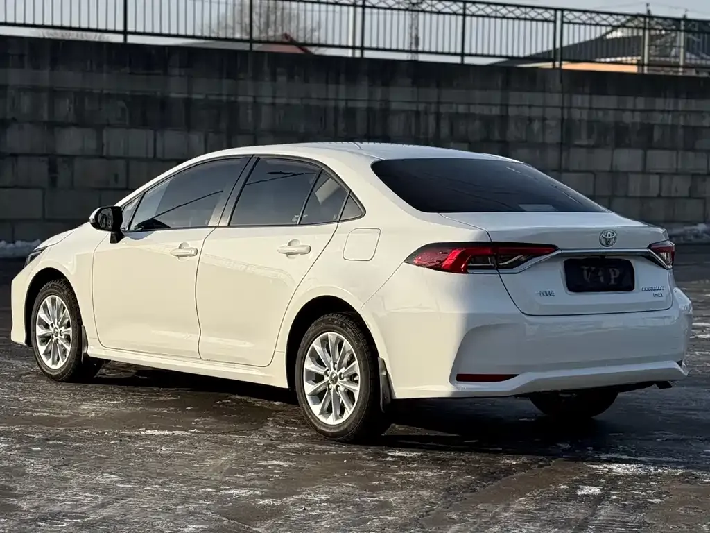 Toyota Corolla 2021 из CN, фото 7