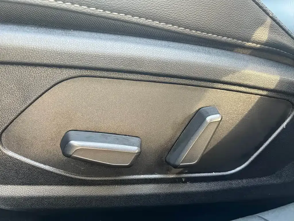 Hyundai Elantra 2023 из CN, фото 8