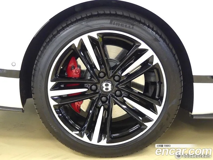 Bentley Continental 2023 из KR, фото 4