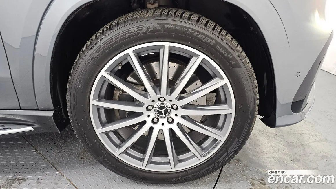 Mercedes-Benz GLS-Class 2024 из KR, фото 9