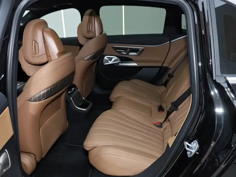 Mercedes-Benz E-Class 2025 из CN, фото 3