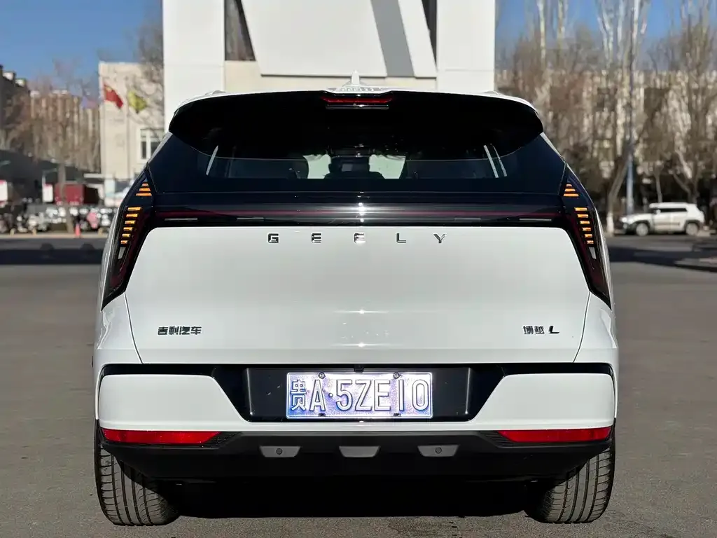 Geely Boyue L 2025 из CN, фото 3