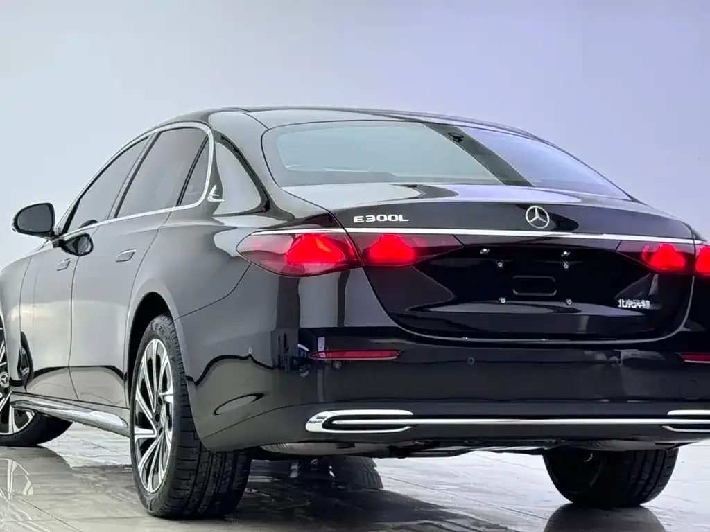 Mercedes-Benz E-Class 2024 из CN, фото 3