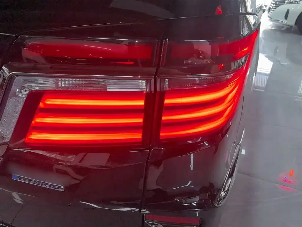Honda Elysion 2021 из CN, фото 6