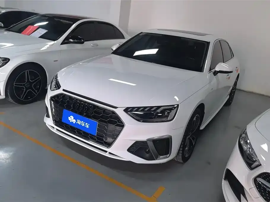 Audi A4L 2022 из CN, фото 1