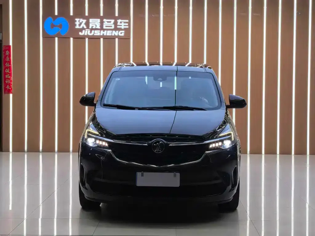 Buick GL8 2021 из CN, фото 2