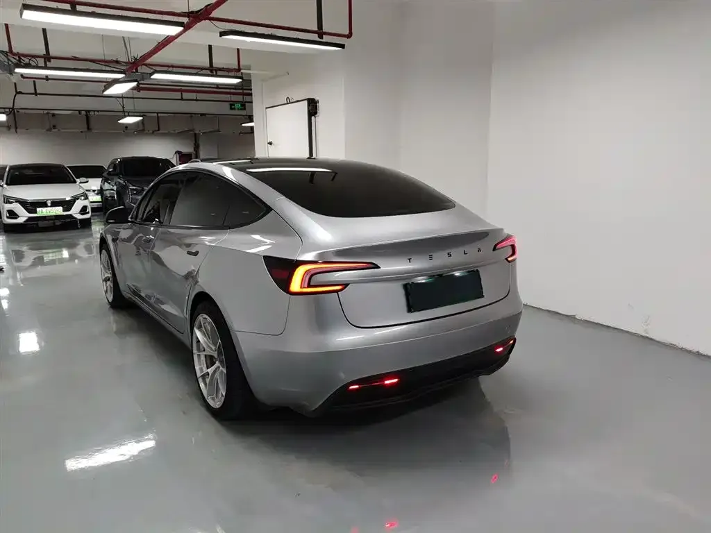 Tesla Model 3 2024 из CN, фото 3
