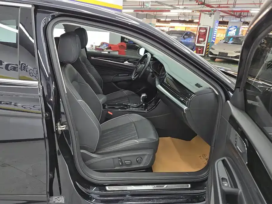 Volkswagen Passat 2022 из CN, фото 3