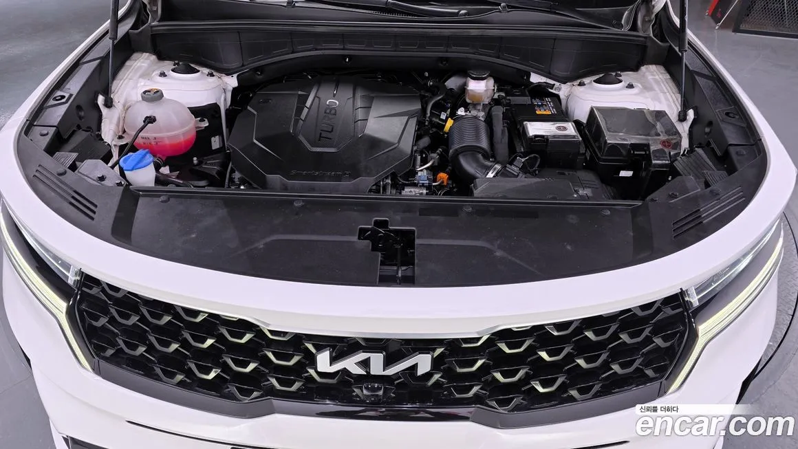 Kia Sorento — фото 6