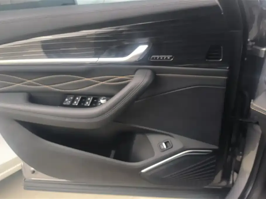 Geely Xingyue L 2024 из CN, фото 5