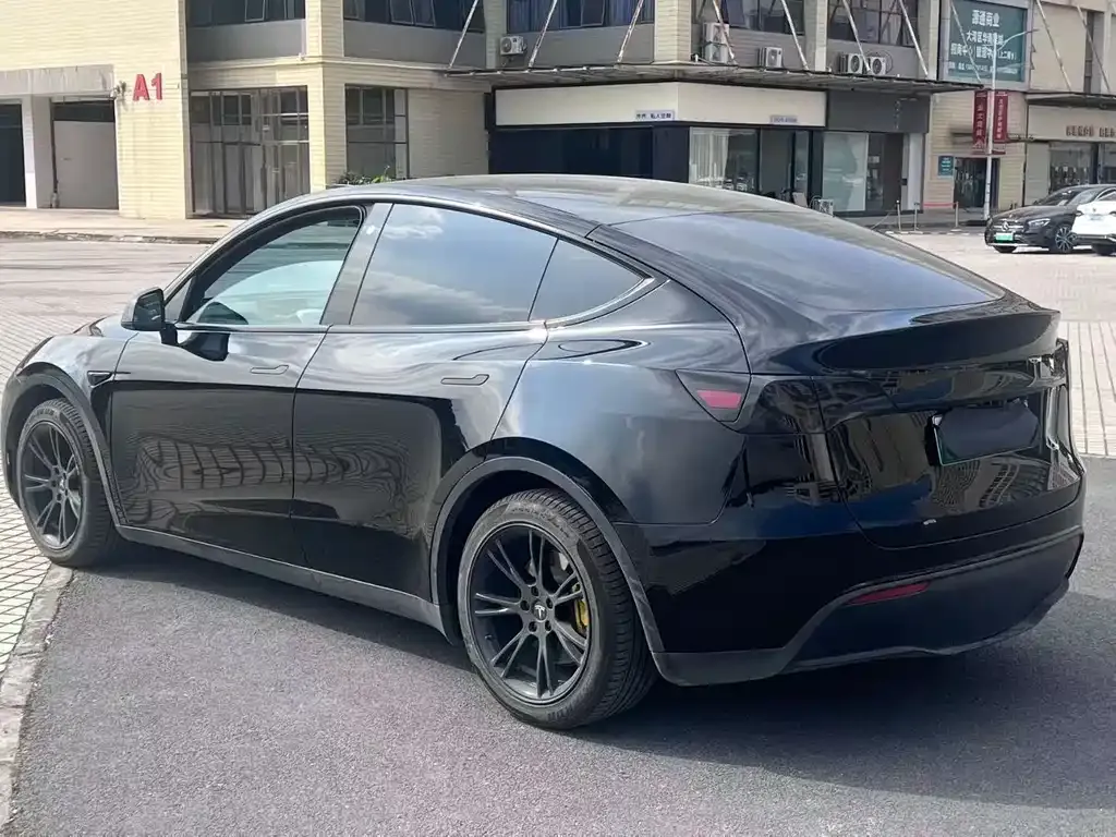 Tesla Model Y 2022 из CN, фото 8