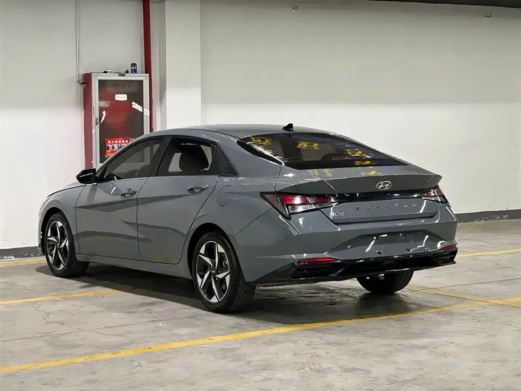 Hyundai Elantra 2022 из CN, фото 4