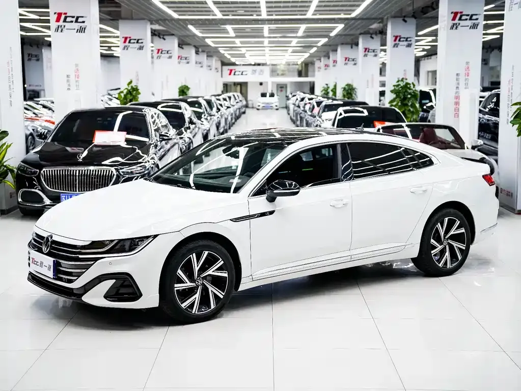 Volkswagen CC — фото 1