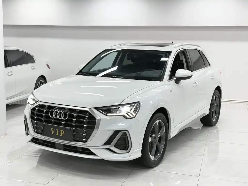 Audi Q3 2021 из CN, фото 1