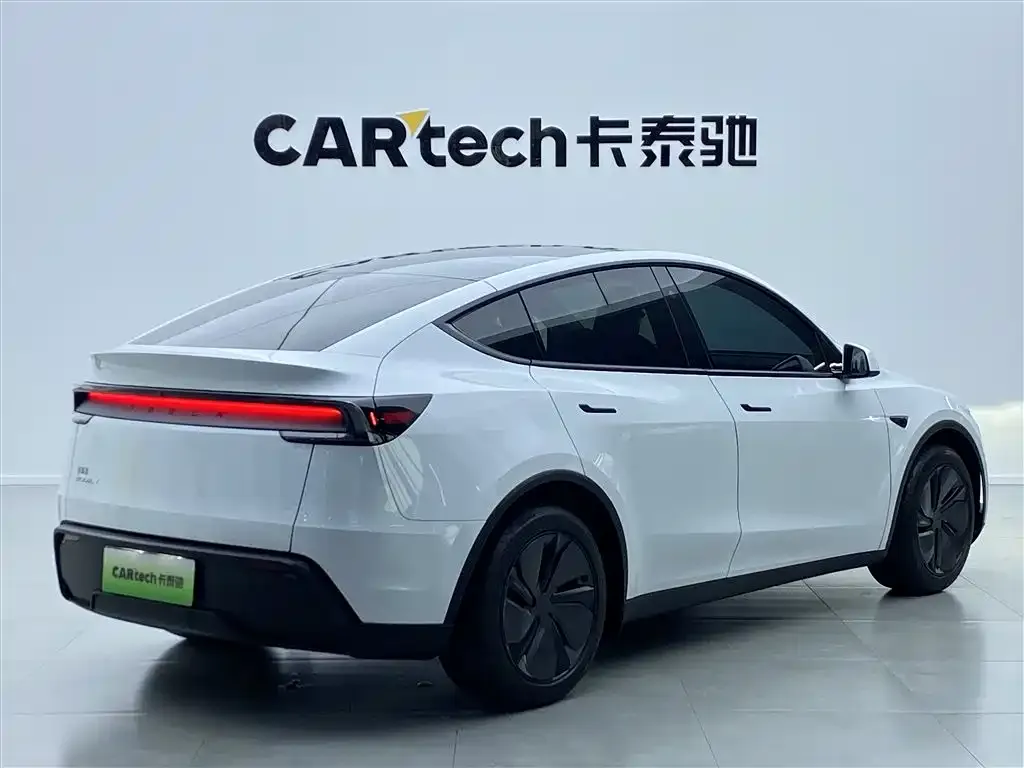 Tesla Model Y 2025 из CN, фото 4