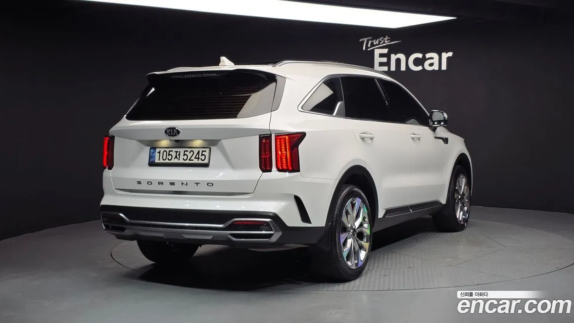 Kia Sorento — фото 5
