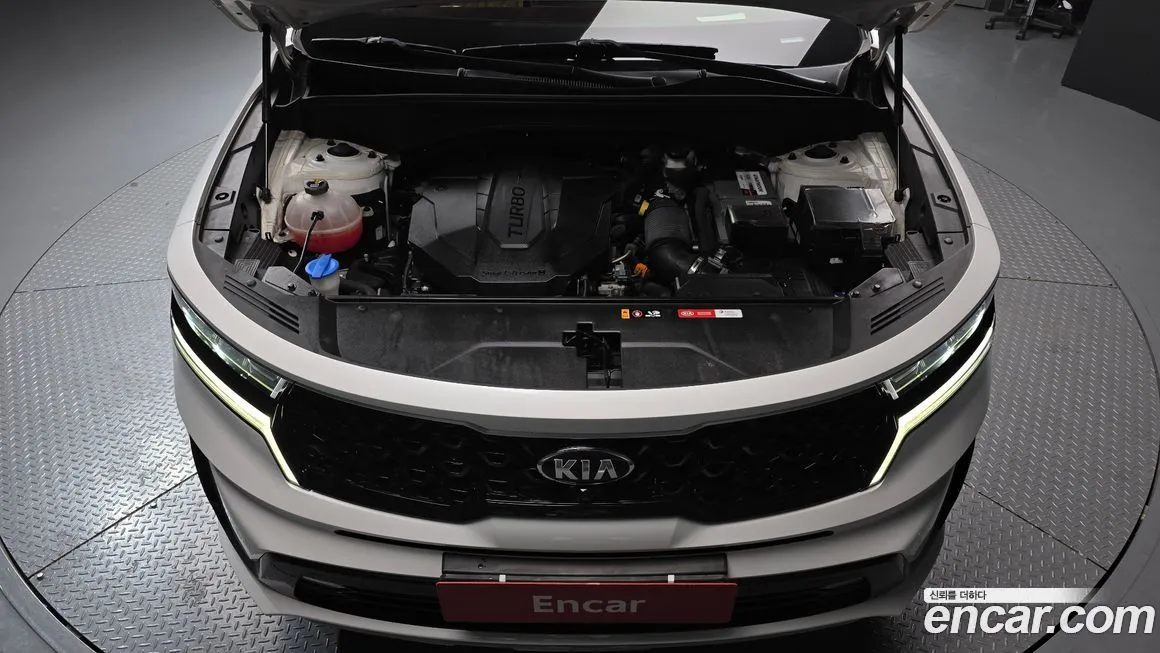 Kia Sorento — фото 6