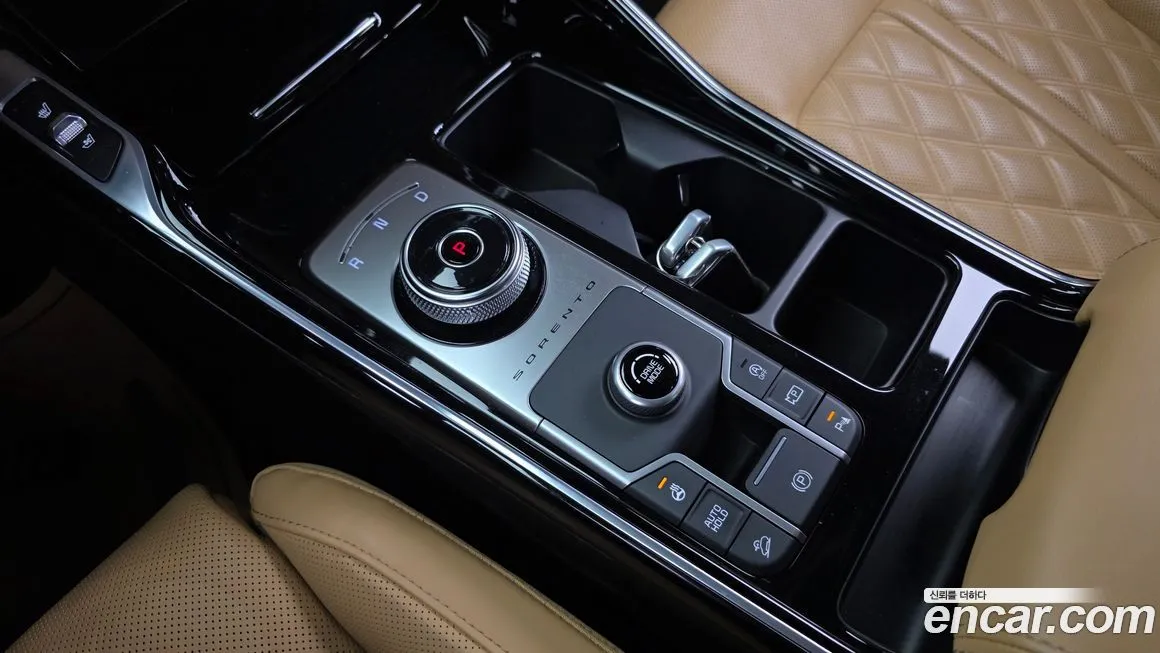Kia Sorento — фото 9