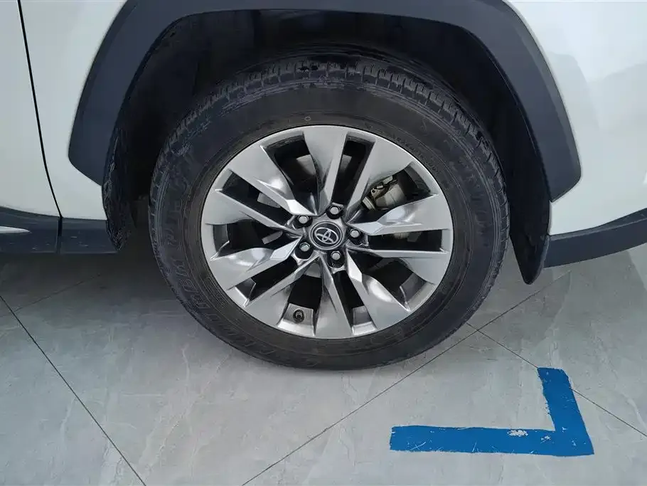 Toyota Wildlander 2021 из CN, фото 8