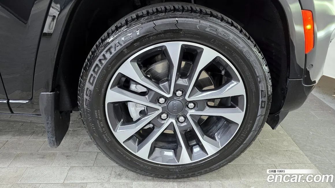 Jeep Cherokee — фото 9